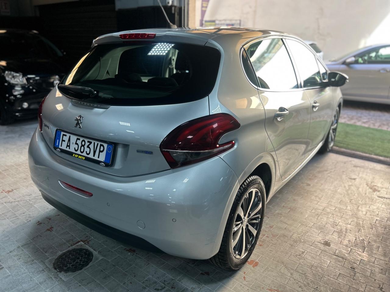Peugeot 208 BlueHDi 75 5 porte Allure