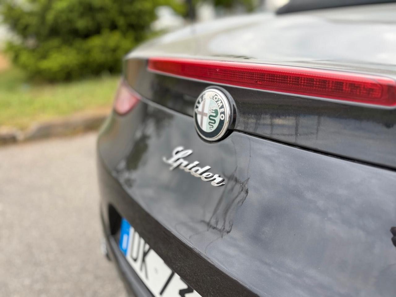 Alfa Romeo Spider 2.2 JTS