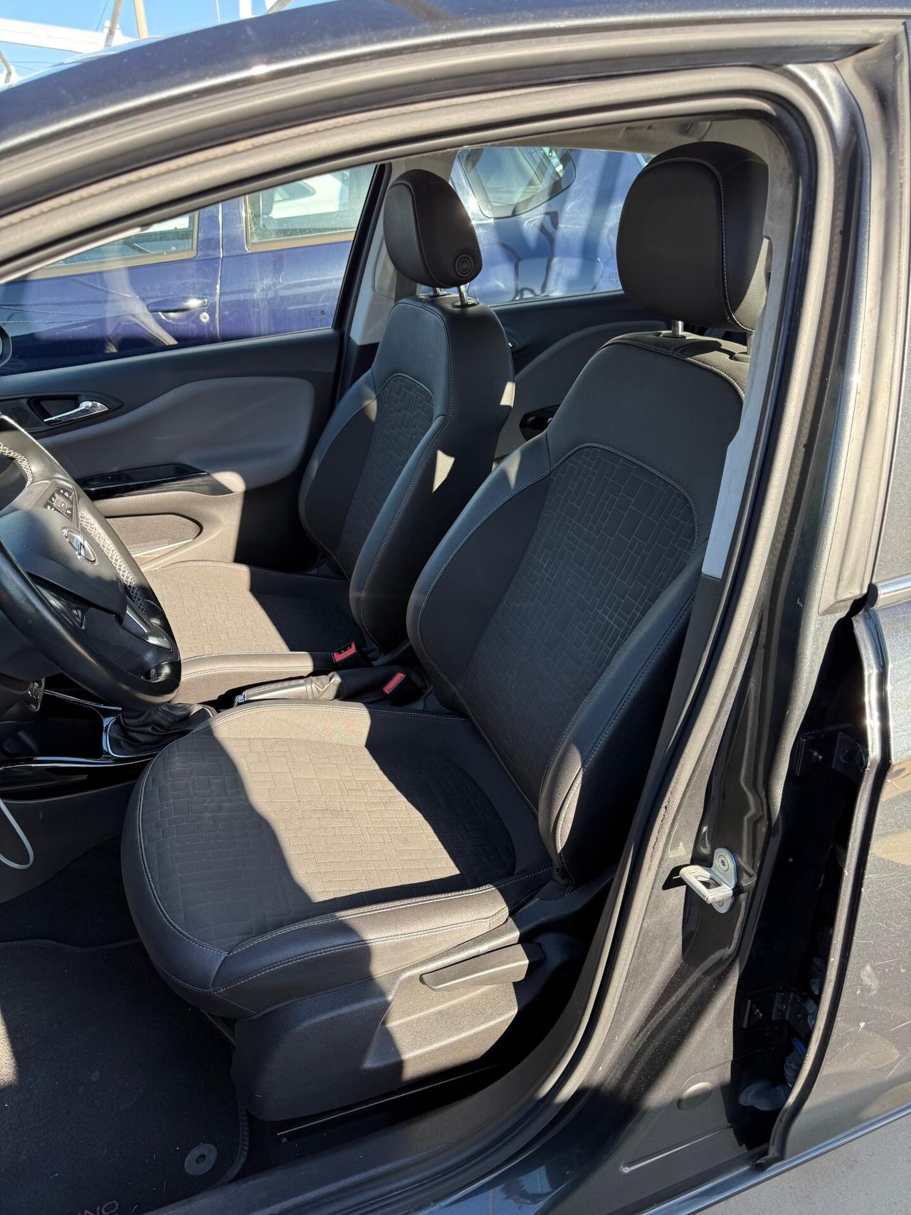 Opel Corsa 1.2 5 porte