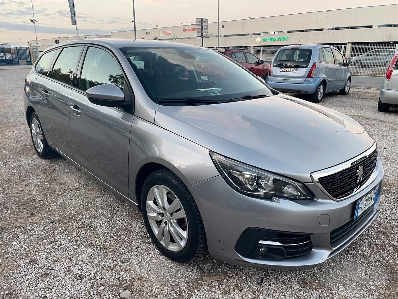 Peugeot 308 BlueHDi 100 S&S SW Access