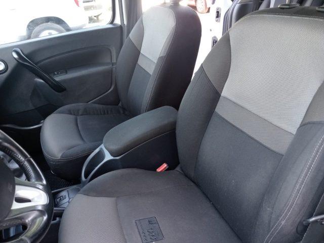 RENAULT Grand Kangoo 1.5 dCi 7 POSTI-MOTORE NUOVO- euro 6/b-GANCIO