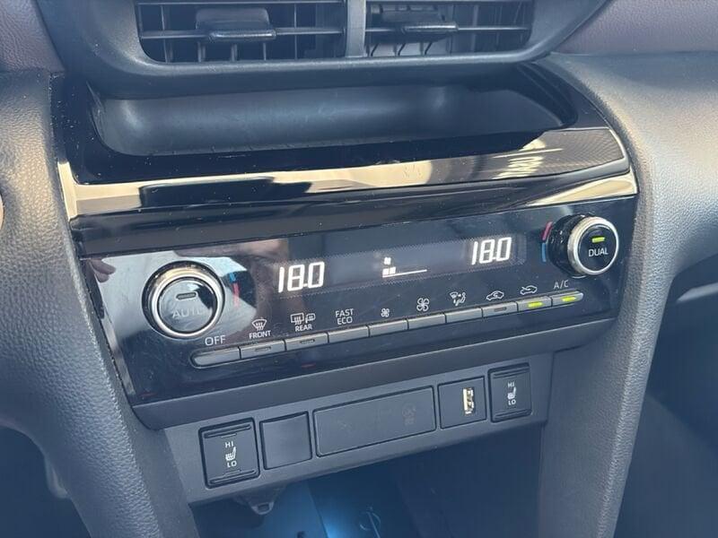 Toyota Yaris Cross Yaris Cross 1.5h Lounge fwd 116cv e-cvt