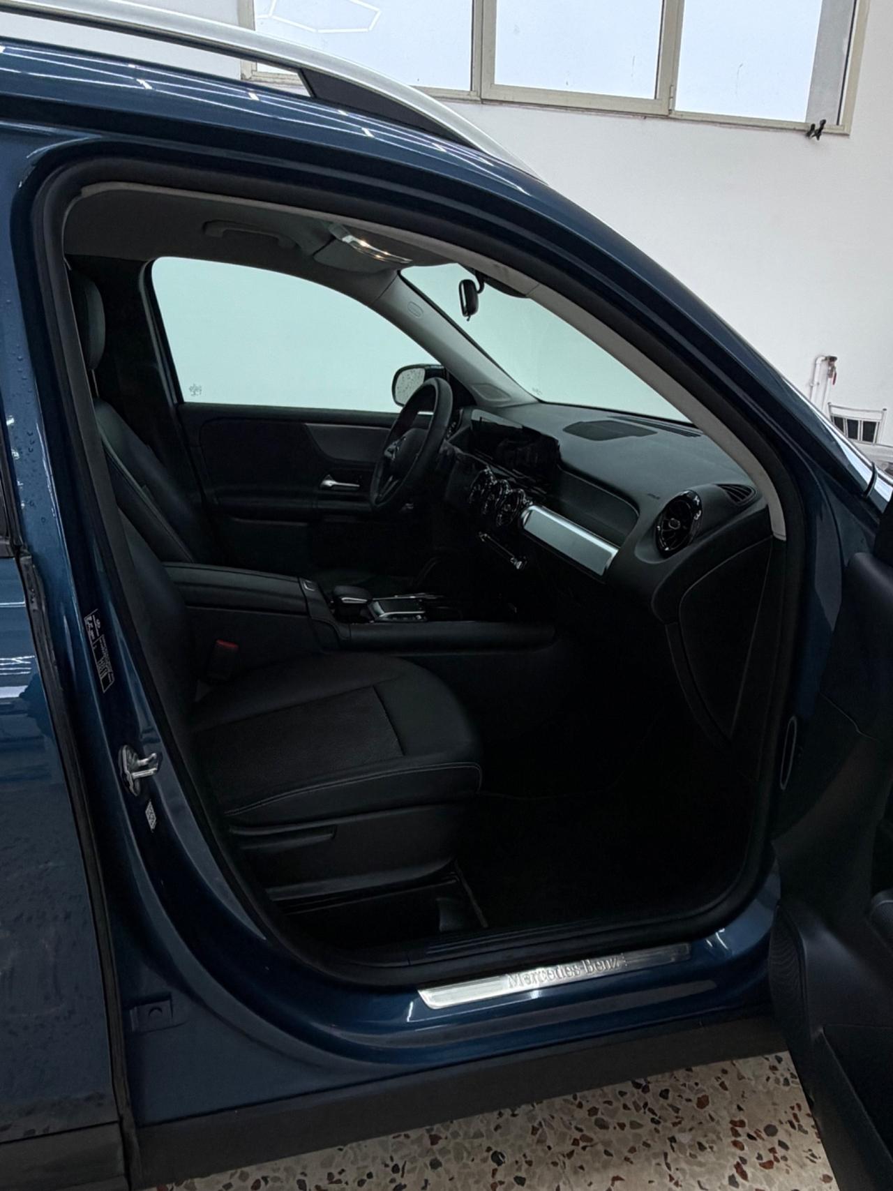 Mercedes-benz GLB 180 d Automatic Business