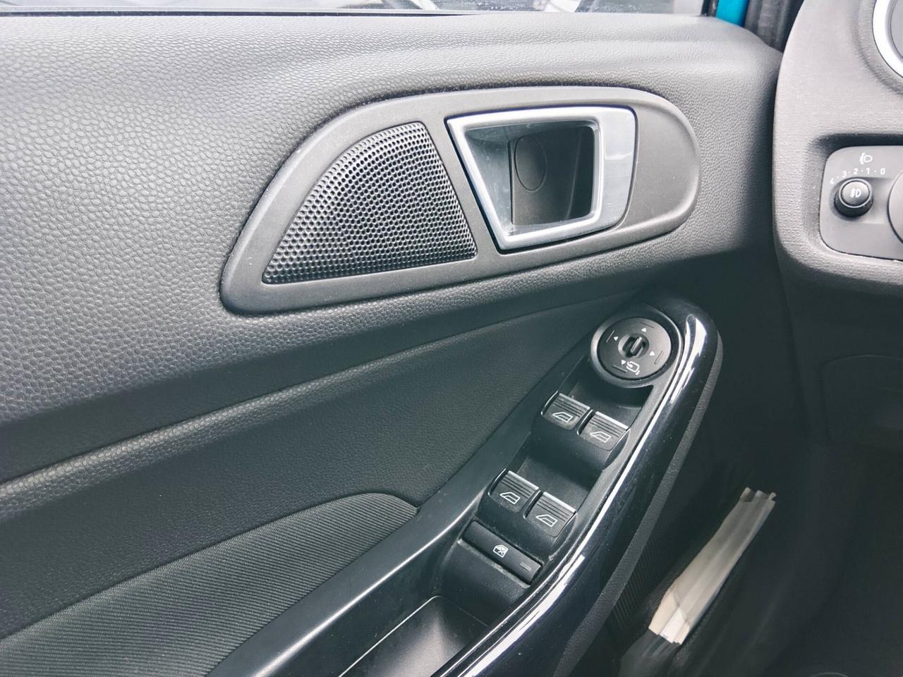 Ford Fiesta GPL Titanium EURO 6