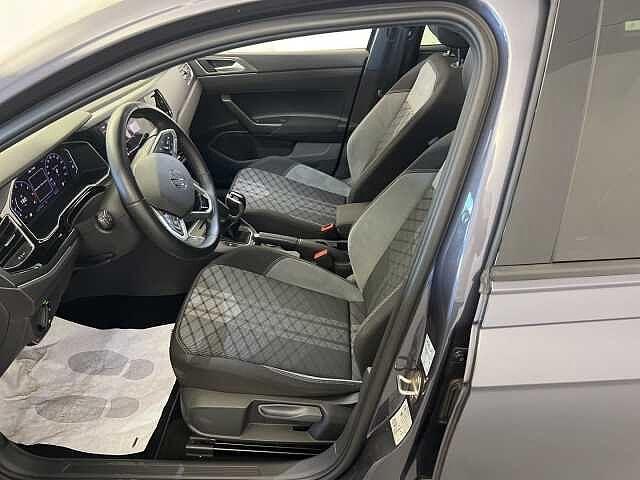 Volkswagen Taigo 1.0 TSI DSG R-Line