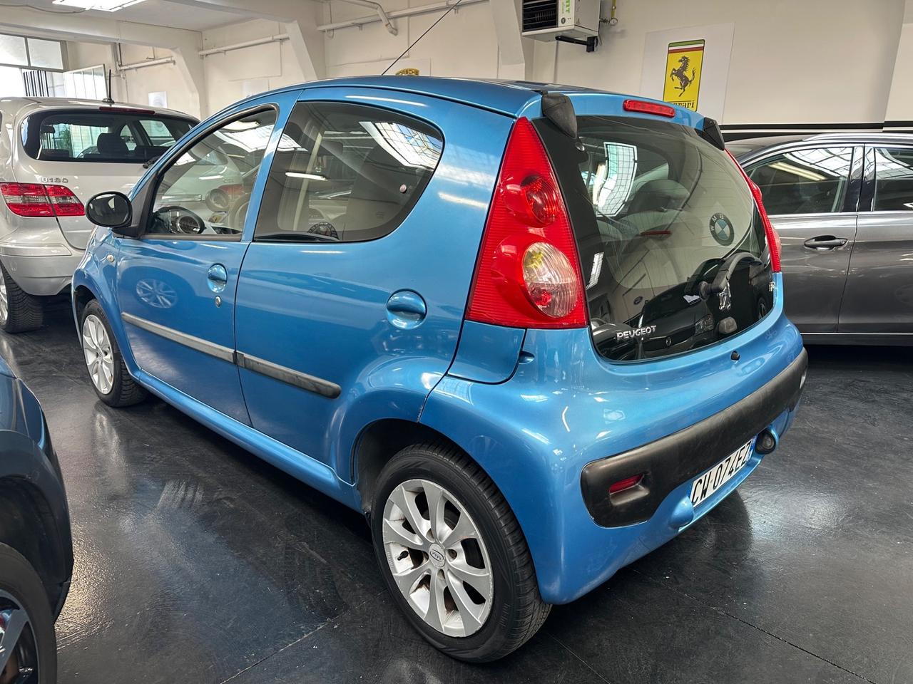 Peugeot 107 1.0 68CV 5p. Plaisir 2Tronic AUTOMATICO