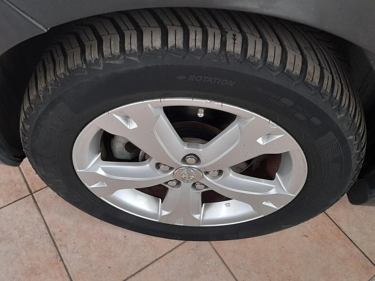 Toyota Urban Cruiser Urban Cruiser 1.4 D-4D AWD Sol