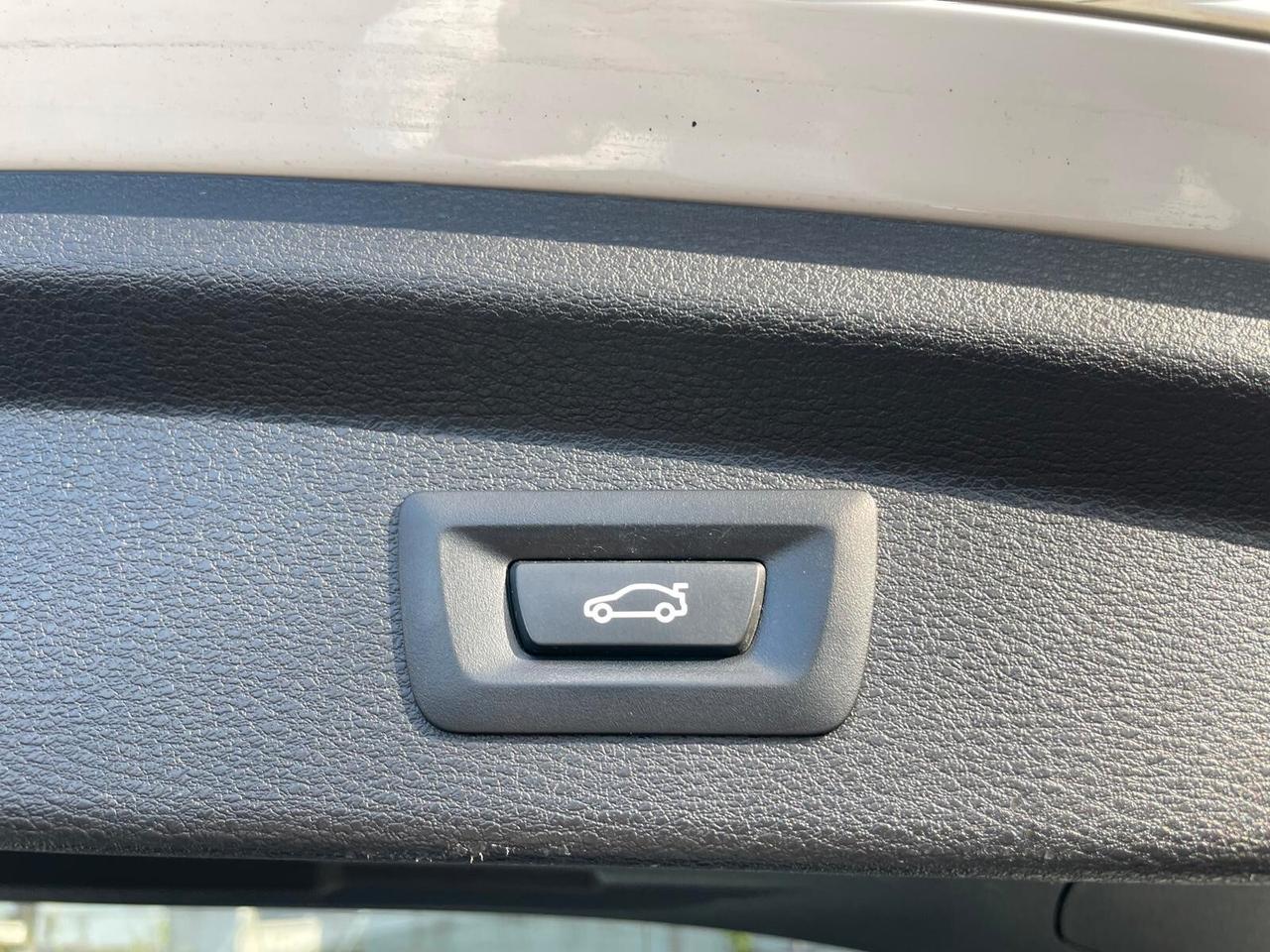 Bmw X2 sDrive18d Business-X FULL LED