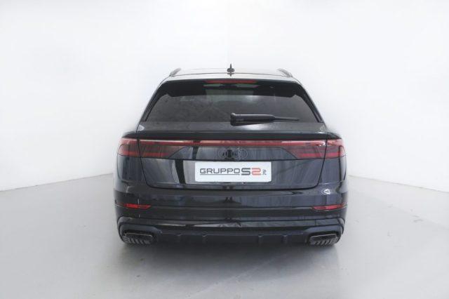 AUDI Q8 50 TDI 286 CV quattro S-line Black Edition