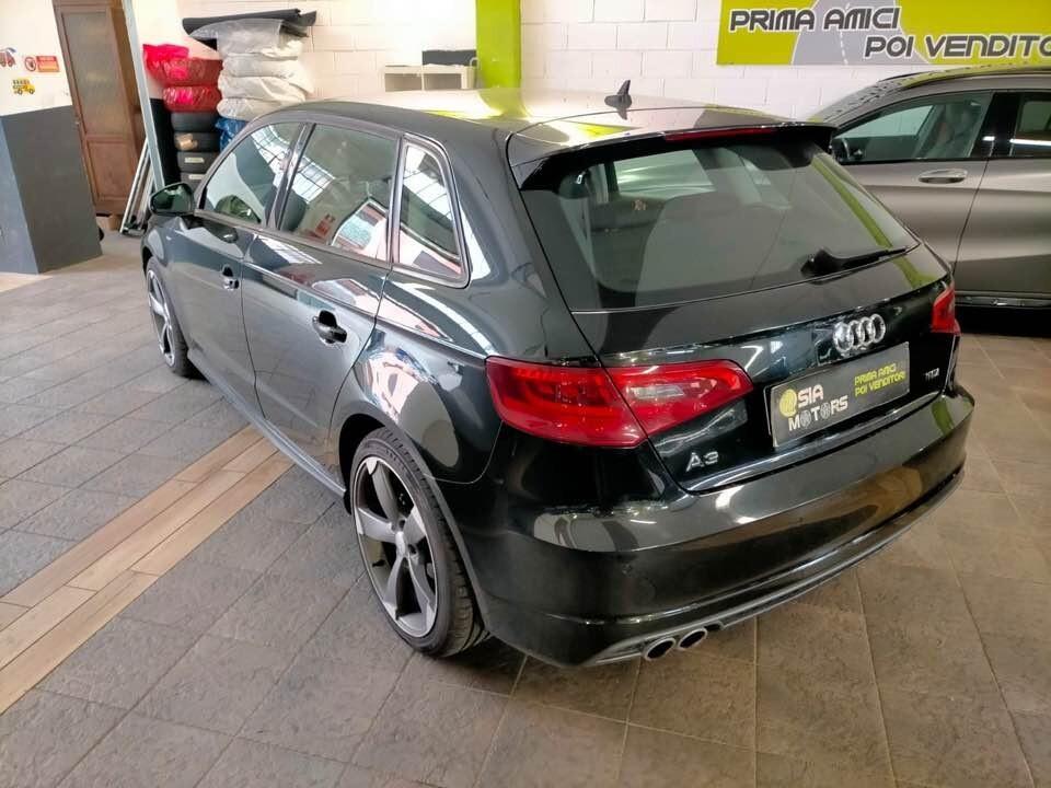 Audi A 3 Sportback 2.0 tdi S-LINE 150 cv s-tronic