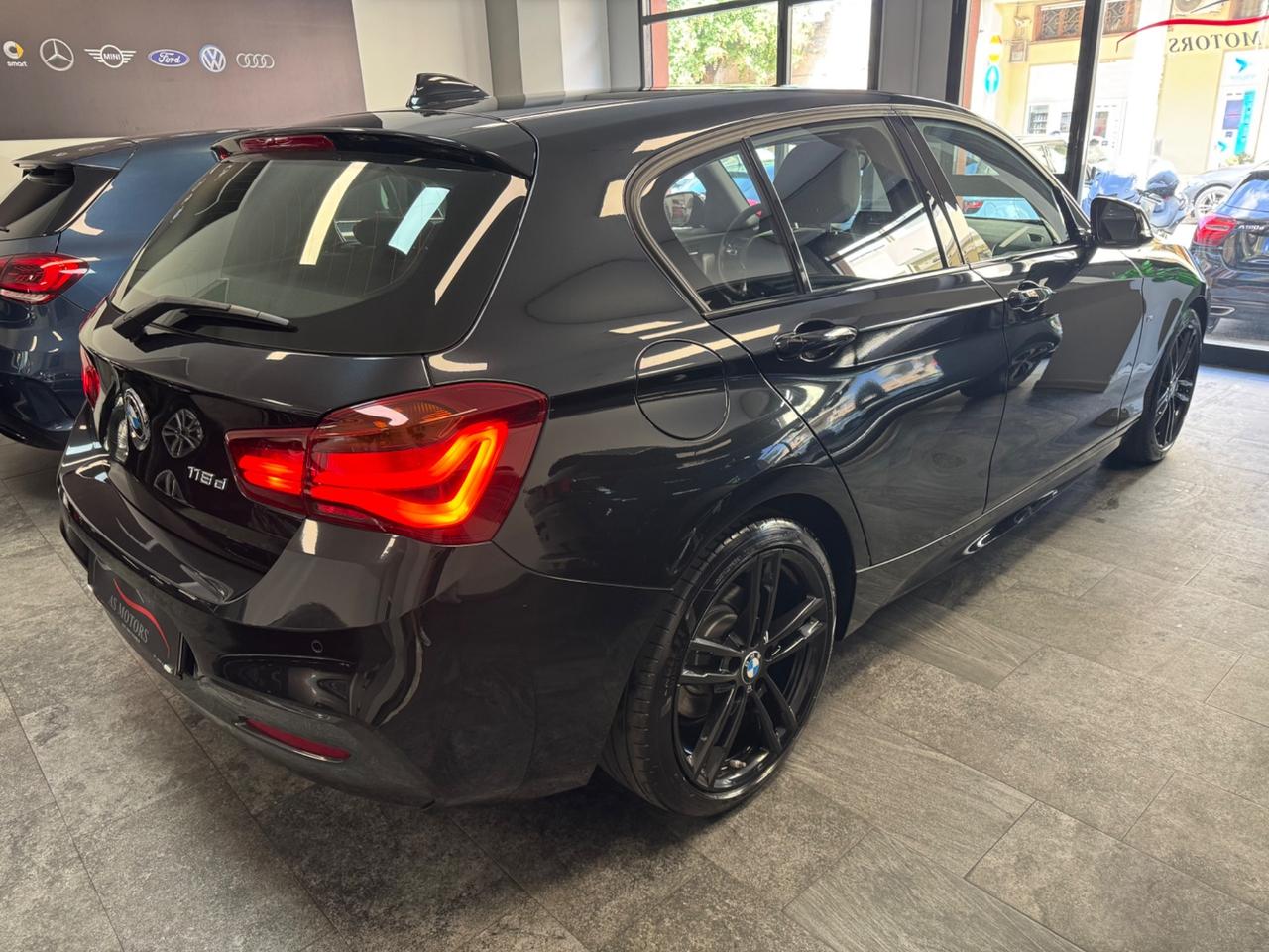 Bmw 118d 2.0 150 CV M-Sport Dark Night