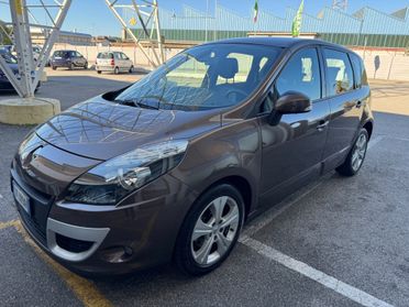 Renault Scenic X-Mod 1.5 dCi 110CV Luxe