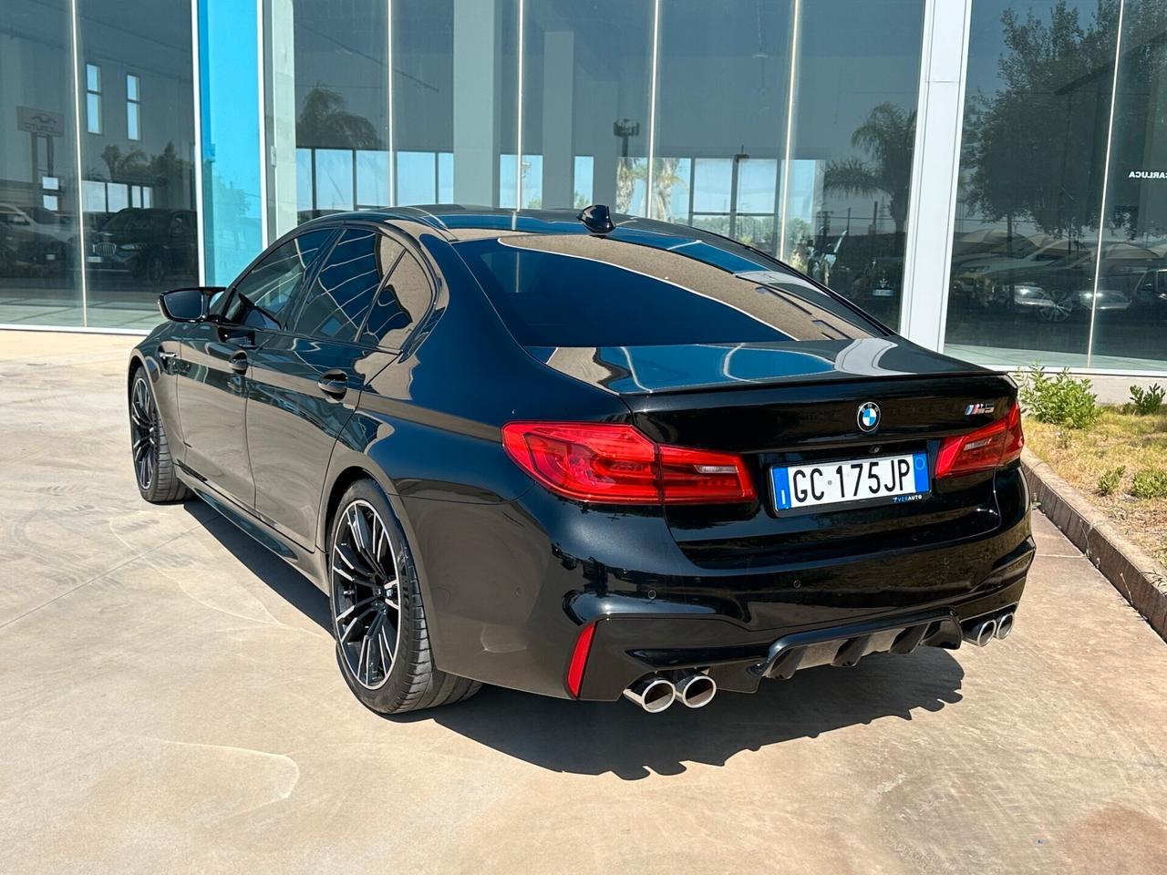 BMW M5 4.4 V8 600cv offerta T-Stock prezzo imperdibile