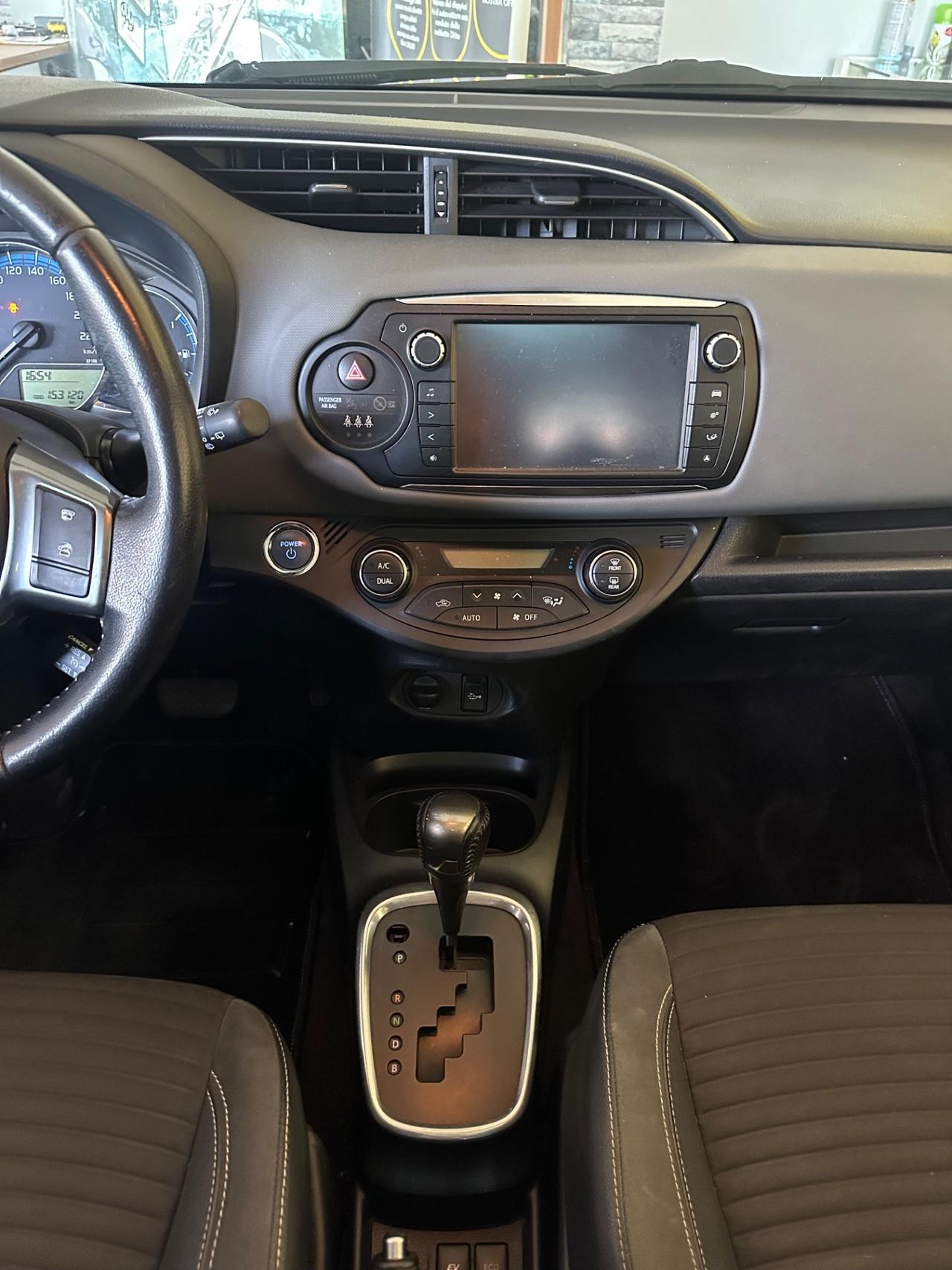 Toyota Yaris 1.5 Hybrid batteria appena sostituita