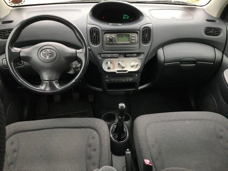 Toyota Yaris Verso 1.3i 16V cat Sol X COMMERCIANTI