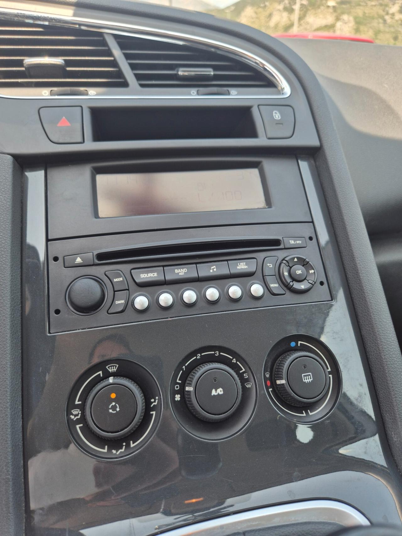 Peugeot 5008 1.6 HDi 115CV Active