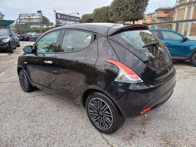 LANCIA Ypsilon 1000 HYBRID GOLD 70CV 5 POSTI CARPLAY CAM ITALIA