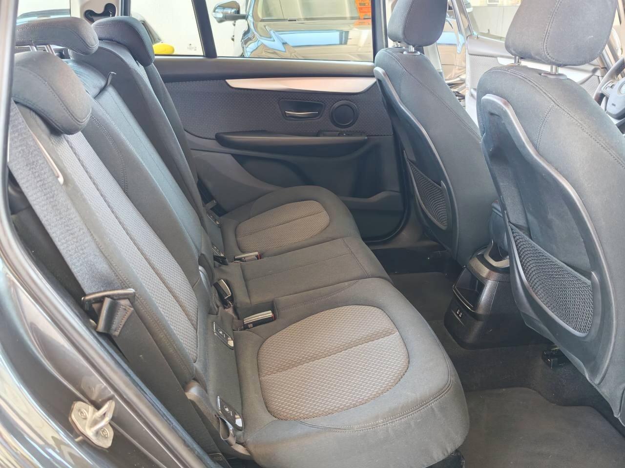 Bmw 2er Active Tourer 216d 7 POSTI