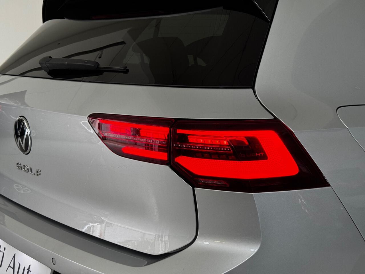 Volkswagen Golf 1.5 TSI 150 CV EVO DSG R-Line