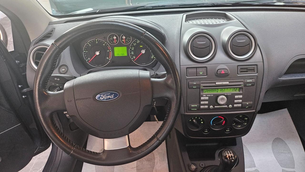 Ford Fiesta 1.4 TDCi 5p. Titanium