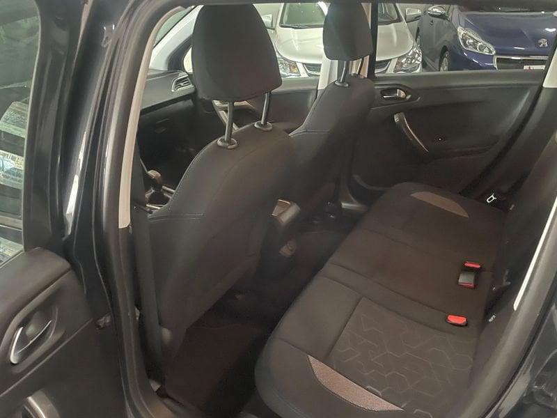 Peugeot 2008 PureTech 82 S&S Style