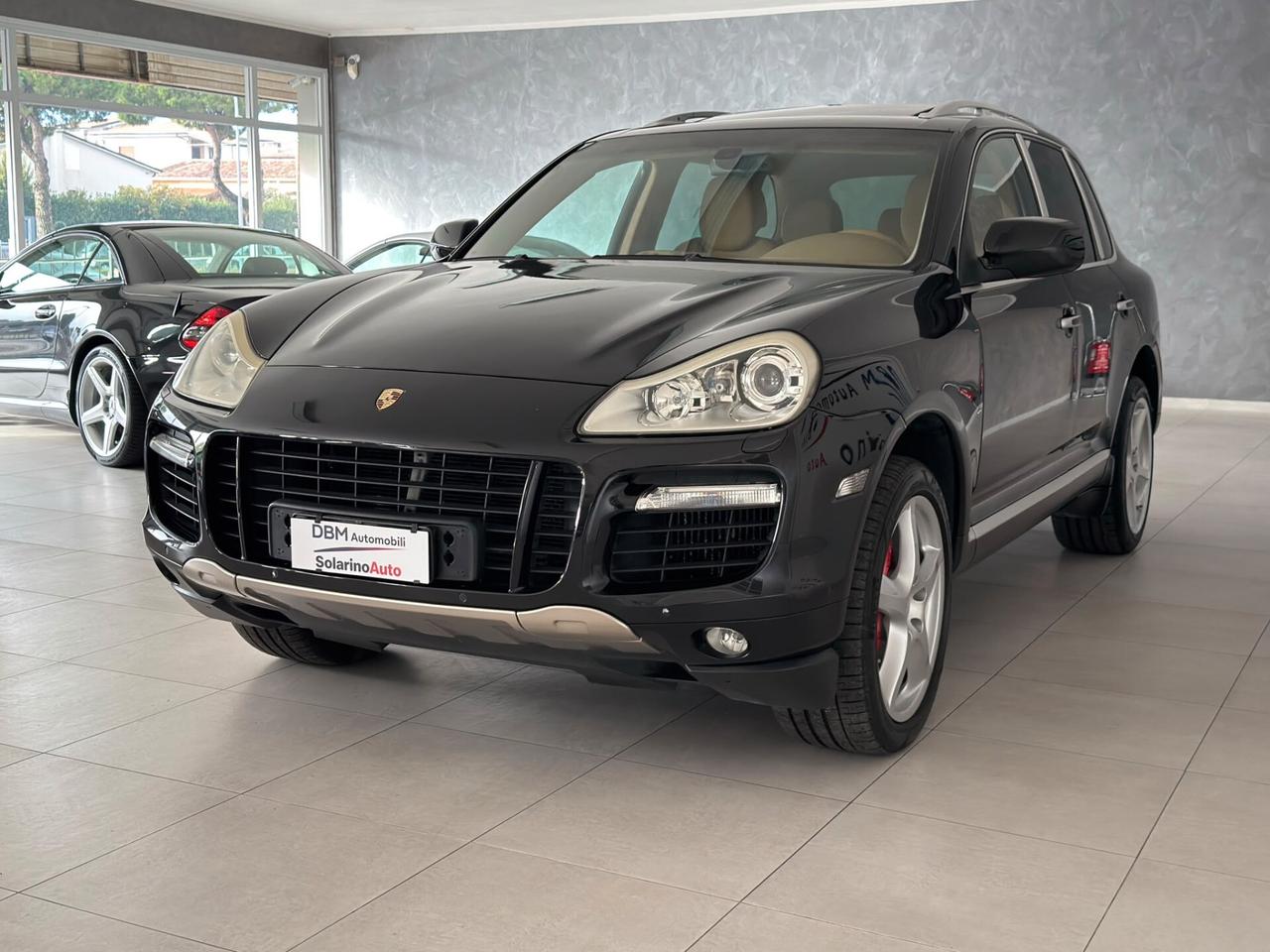 Porsche Cayenne 4.8 Turbo