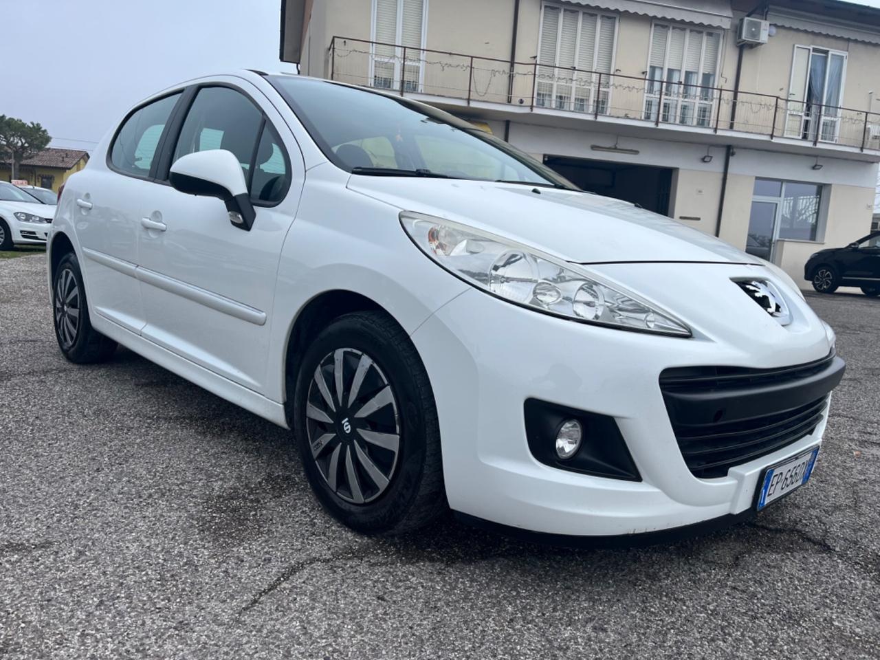 Peugeot 207 Plus 1.4 8V 75CV 5p. ECO GPL neopatentati