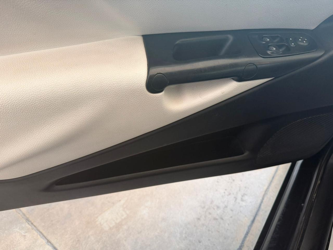 Lancia Ypsilon 1.4 ELLE Ecochic BENZINA/GPL