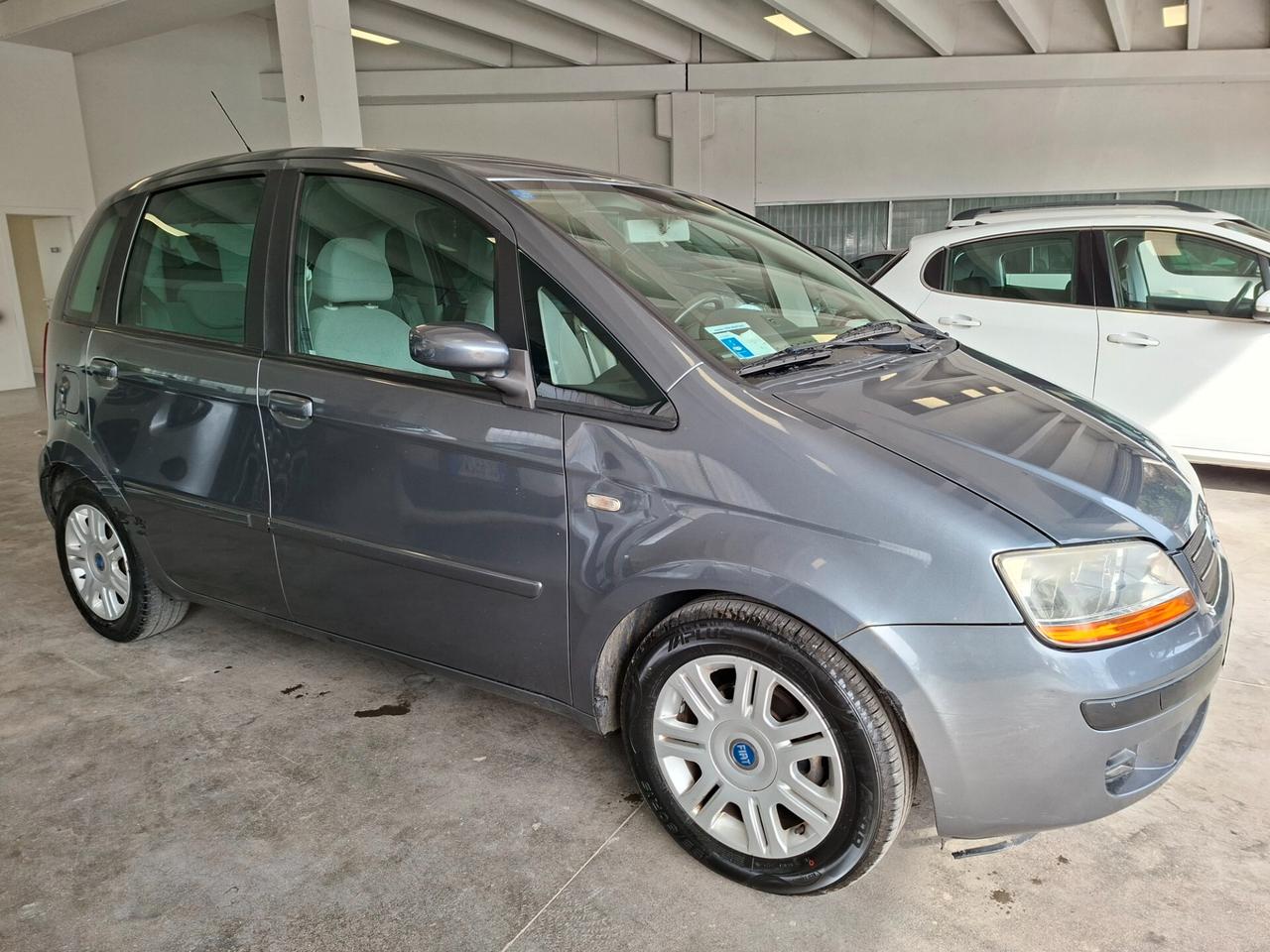 Fiat Idea 1.4 16V Active