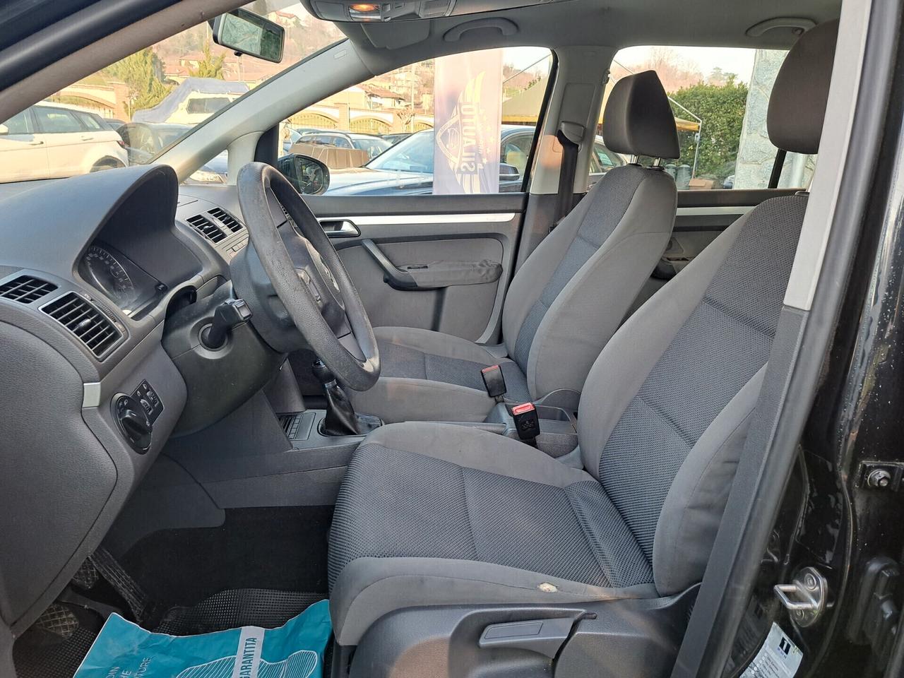 Volkswagen Touran 7 posti / 1.6 /105 cv/