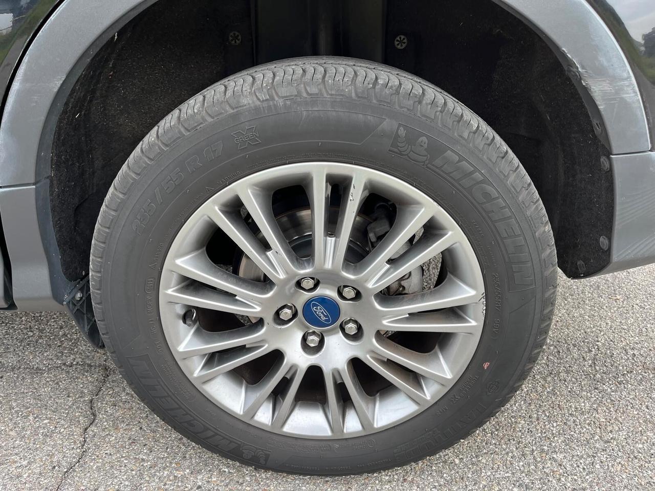 Ford Kuga 2.0 TDCI 140 CV 4WD Powershift