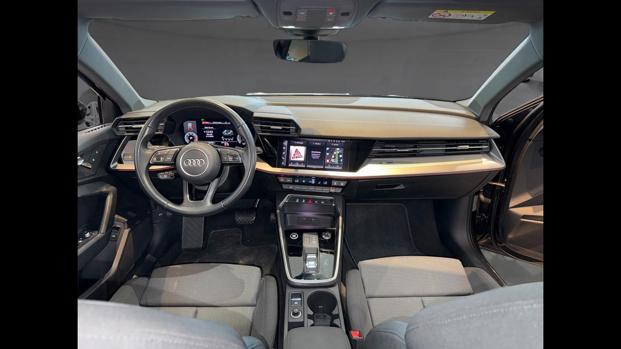 Audi AUDI A3 SEDAN 30 TDI S TRONIC