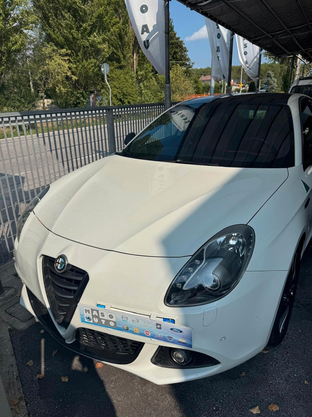 Alfa Romeo Giulietta 1750 Turbo TCT Quadrifoglio Verde