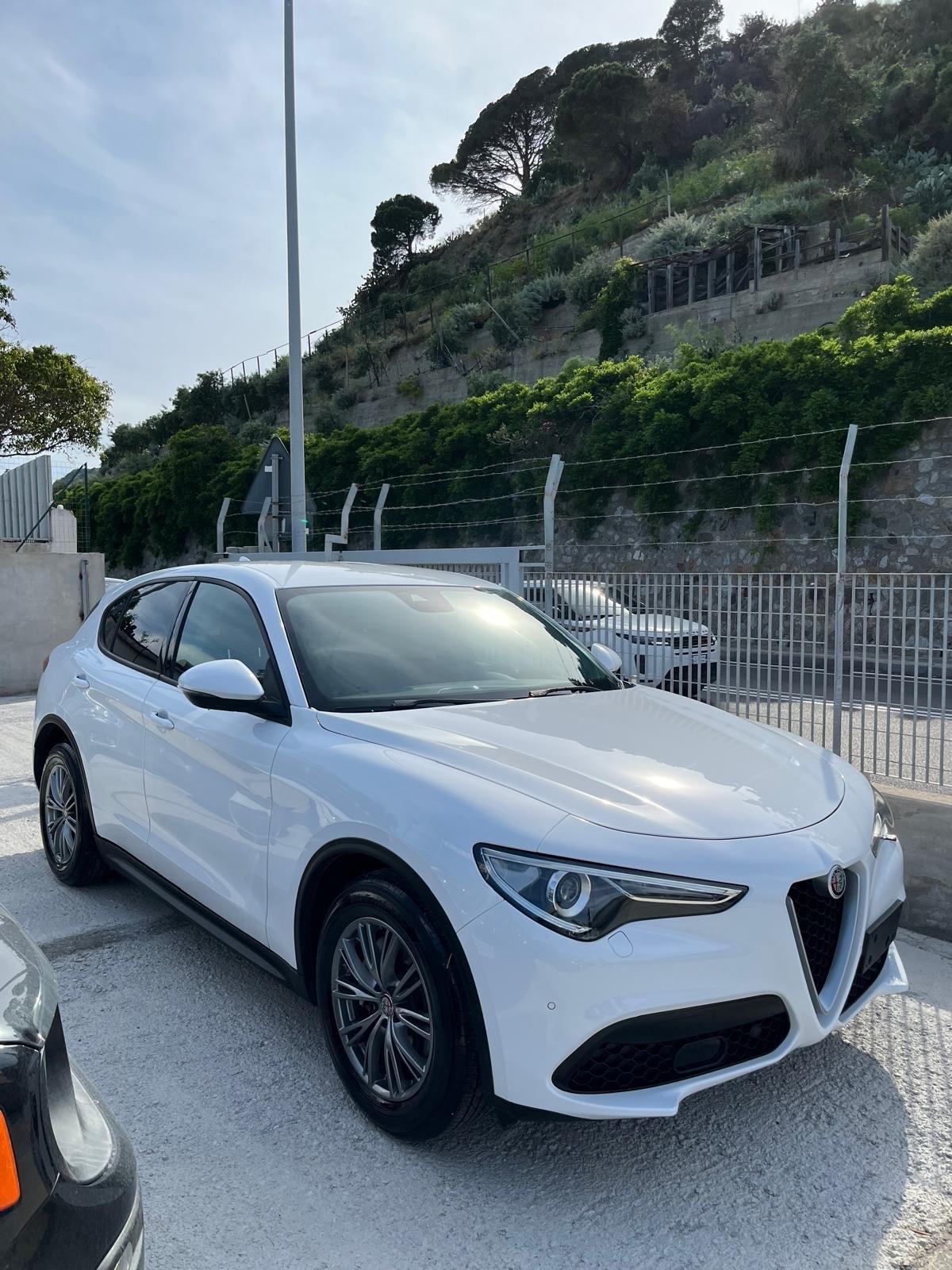 Alfa Romeo Stelvio 2.2 Turbodiesel 190 CV AT8 RWD Executive