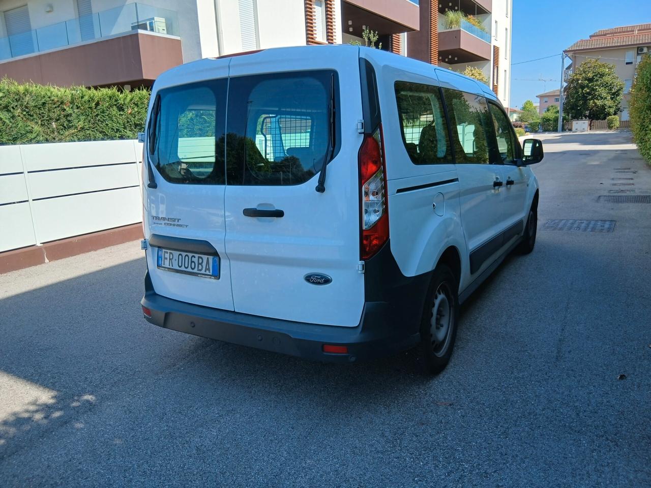 Ford Transit Connect passo lungo 1.5Cdi 100 cv 5 posti tua a € 199 mese