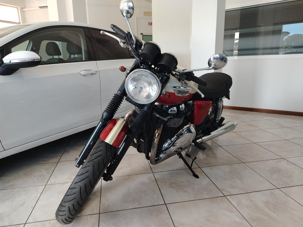 Triumph Bonneville T100