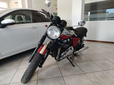 Triumph Bonneville T100