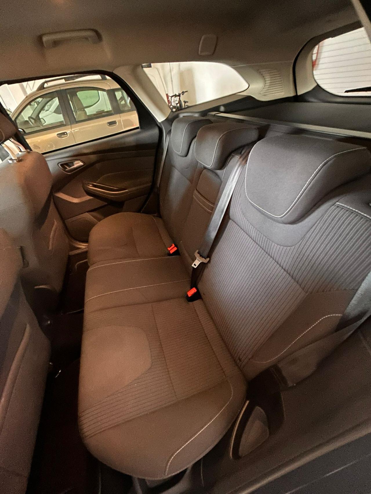 Ford Focus 1.6 TDCi (110CV) 5p. Tit. DPF