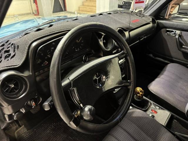 Mercedes Classe E - W123 Berlina 200
