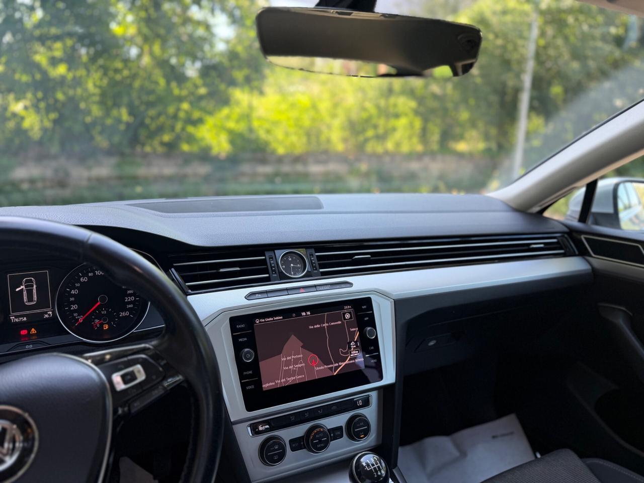 Volkswagen Passat 1.6 TDI Business BlueMotion Technology