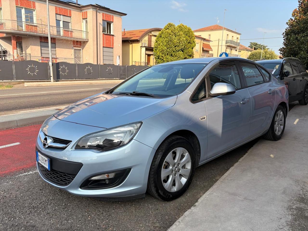 Opel Astra 1.6 116CV 4 porte BENZINA / GPL Tech Elective