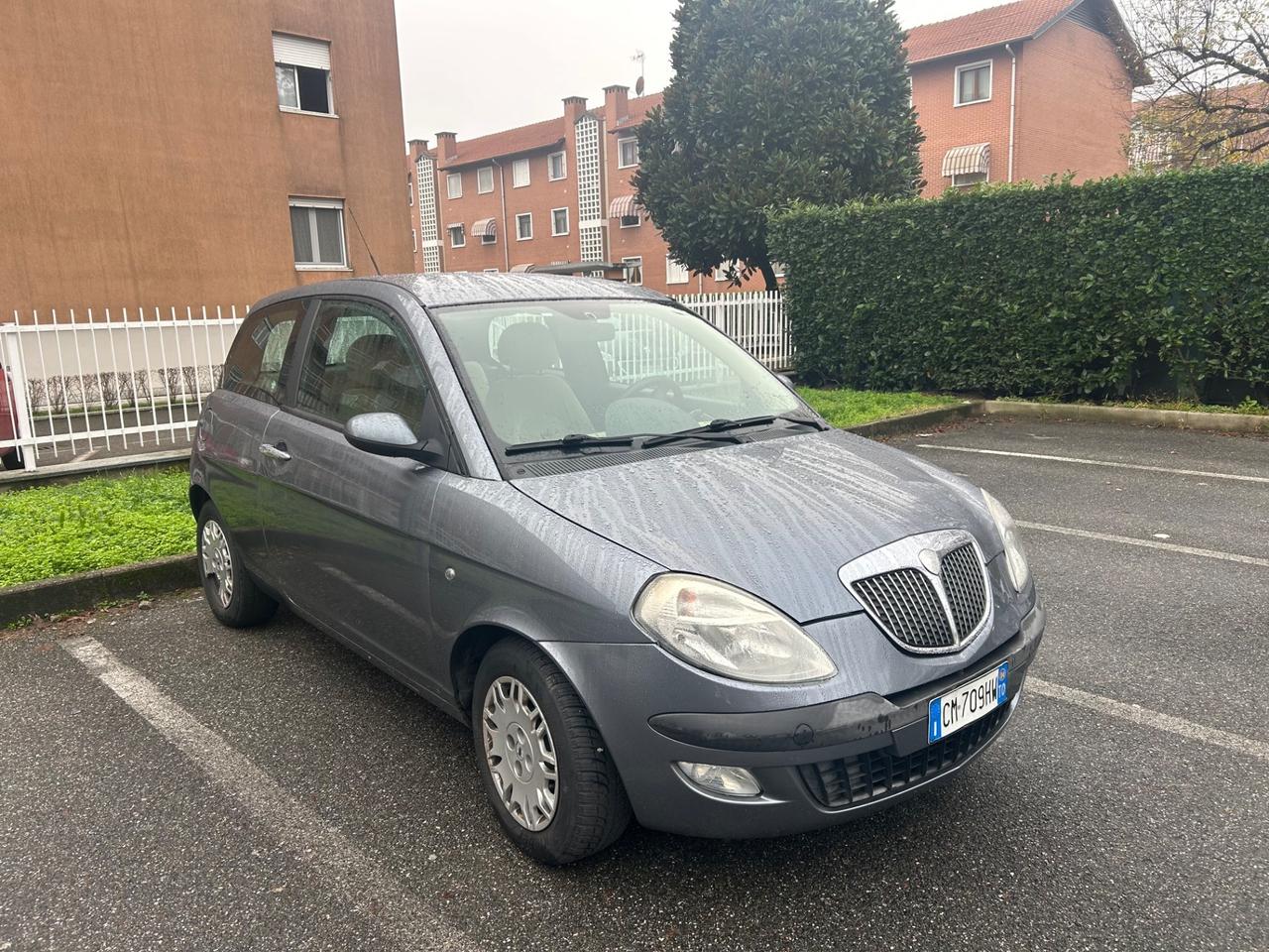 Lancia Ypsilon 1.2 perfetta