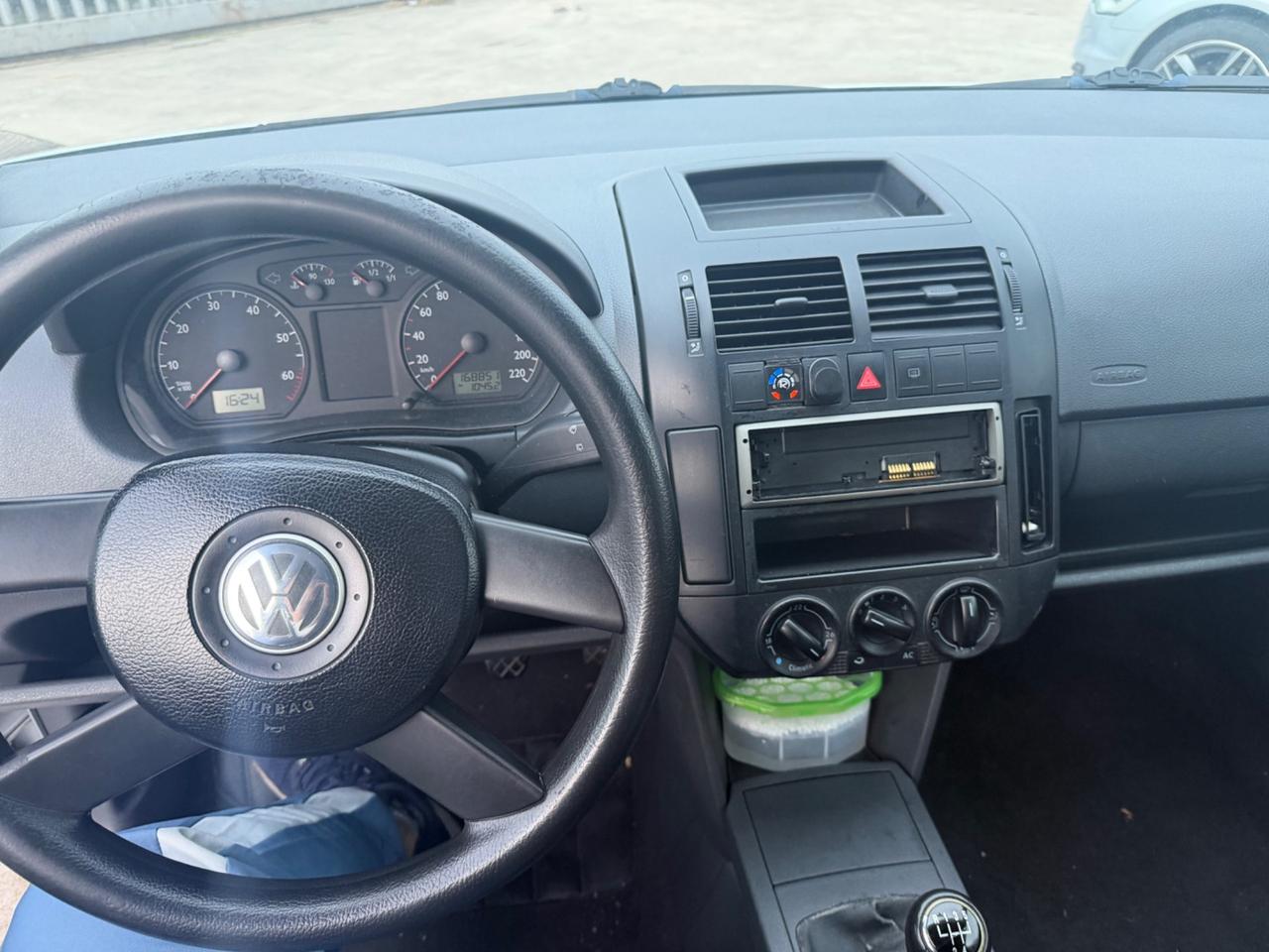 Volkswagen Polo 1.4 16V 3p. Trendline