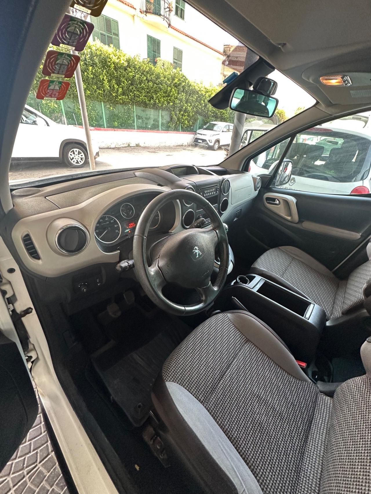 Peugeot Partner Tepee 1.6 HDi 92CV Outdoor