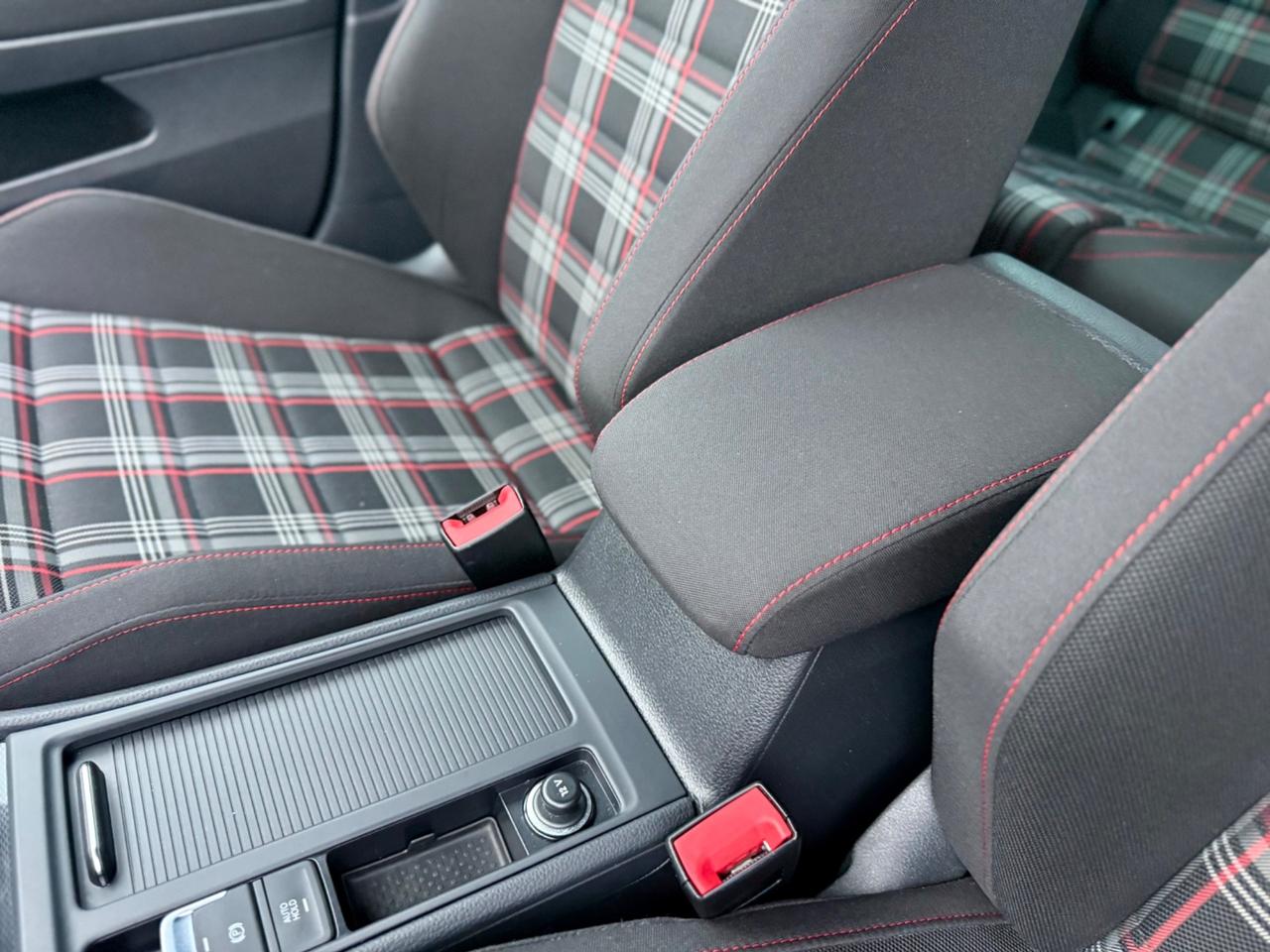 Volkswagen Golf GTI VW 7 PERFORMANCE 2.0TURBO DSG 230CV 5P 2014