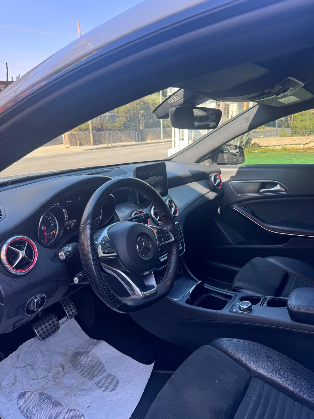 Mercedes-benz CLA 180 CLA 180 d Automatic Premium Pack AMG