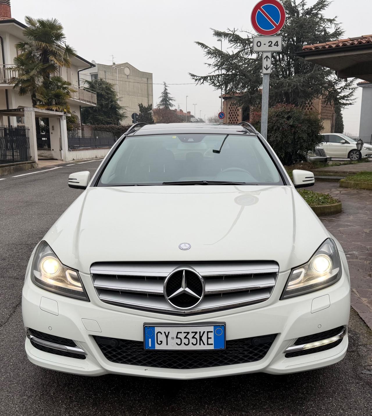 Mercedes-benz C 220 CDI BlueEFFICIENCY Avantgarde