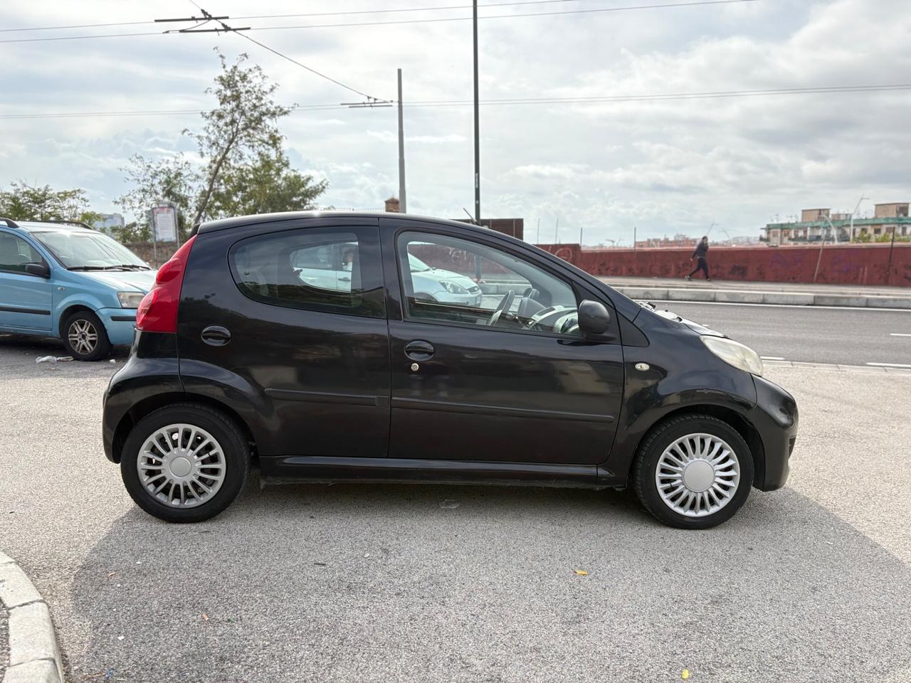 Peugeot 107 Automatica 1.0 Benzina GPL 68cv