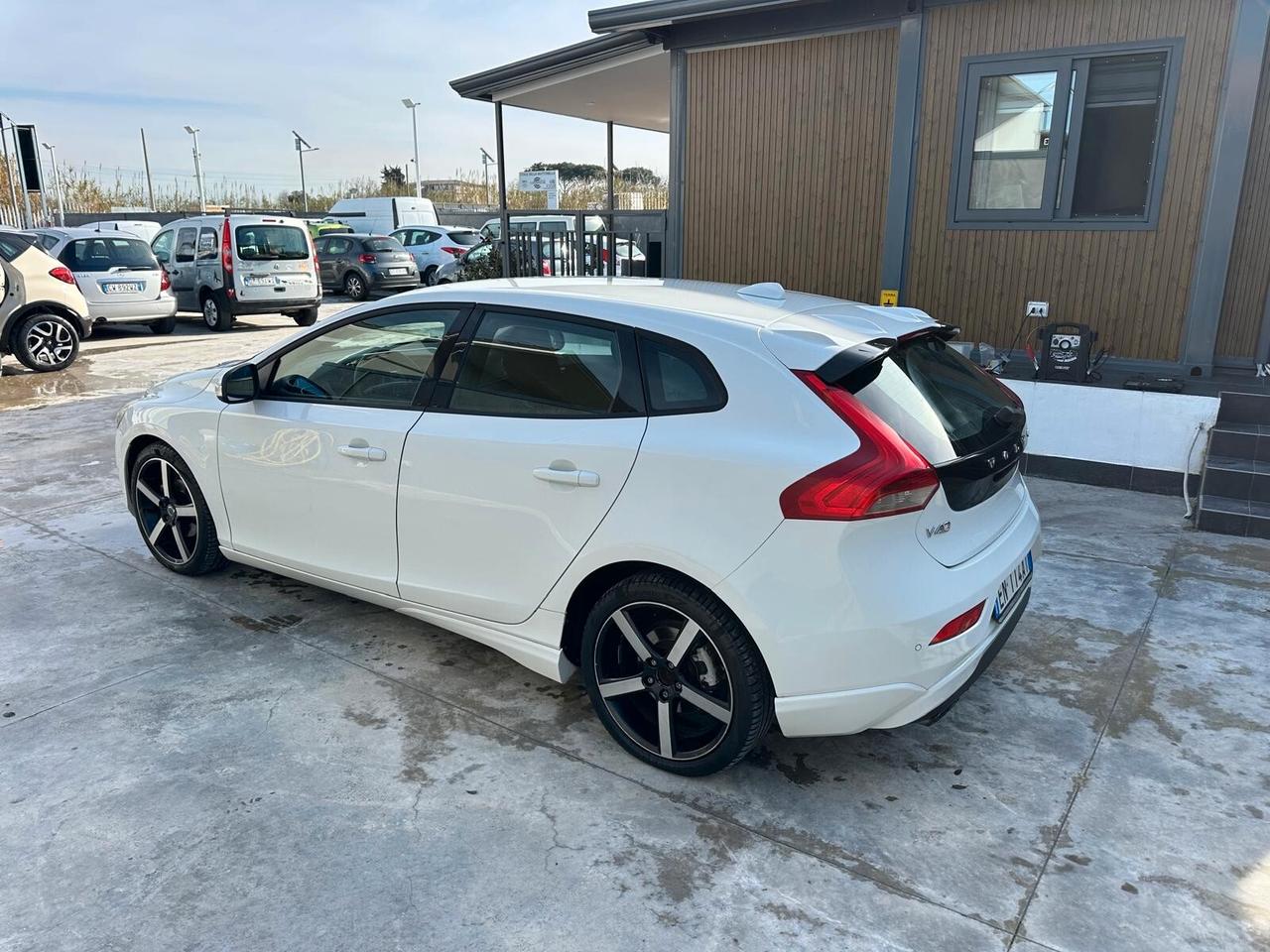 Volvo V40 D2 1.6 Summum
