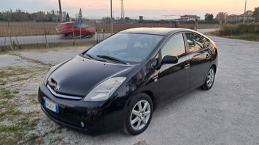 Toyota Prius 1.5i 16V x Commercianti